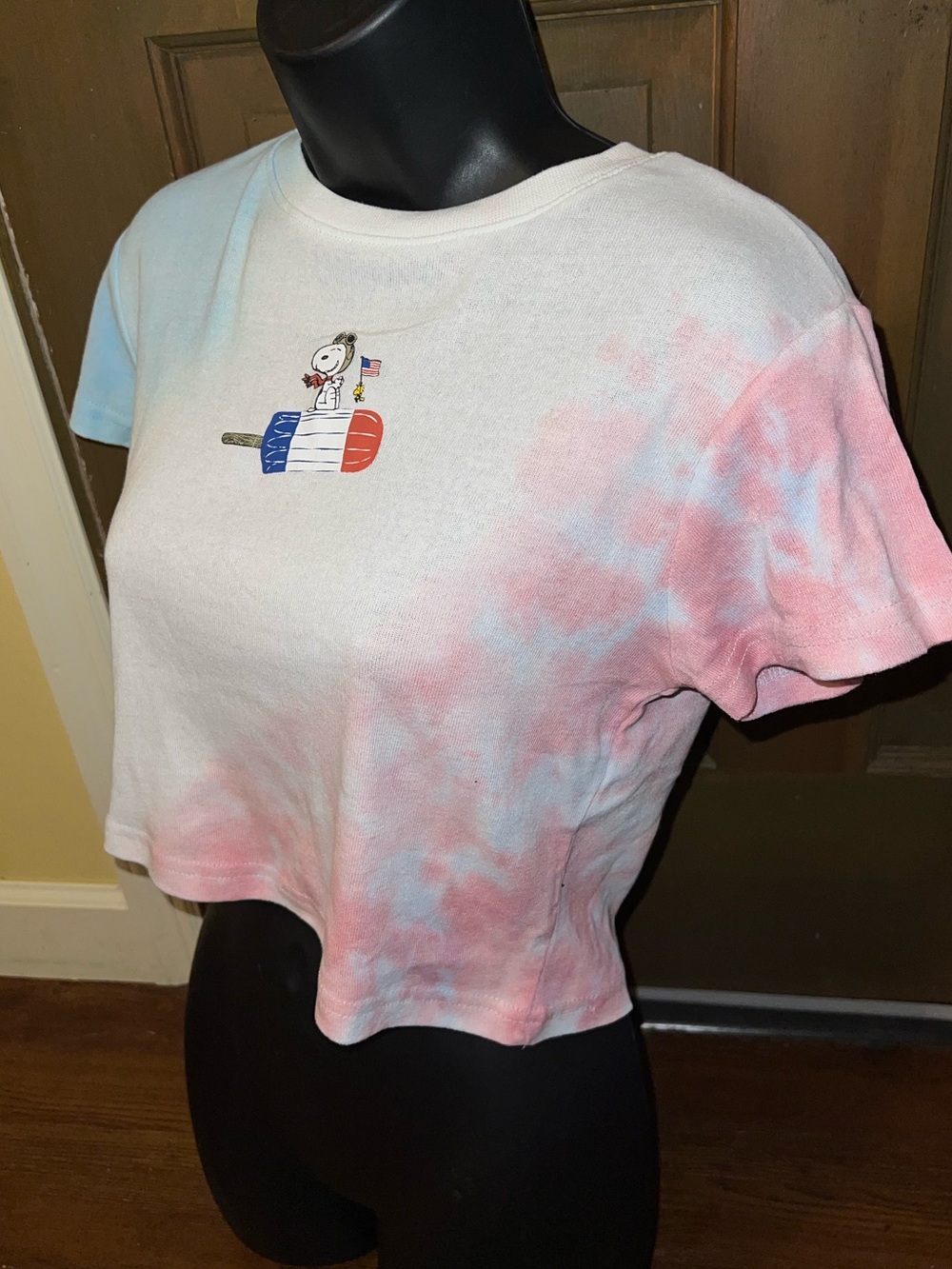 Peanuts Snoopy Graphic Blue, White & Red Split Tie-Dye Crop Top Size L - Picture 6 of 7